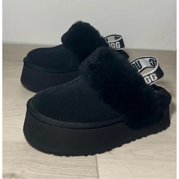 UGG Funkette Women’s Black Fluff Platform Shoes SZ 9 - Picture 4 of 9